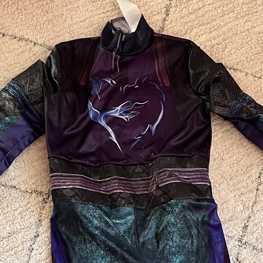 Disney descendents3 Halloween costume size 8 to 10